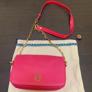 Tory Burch mini crossbody with logo HOT PINK 💕